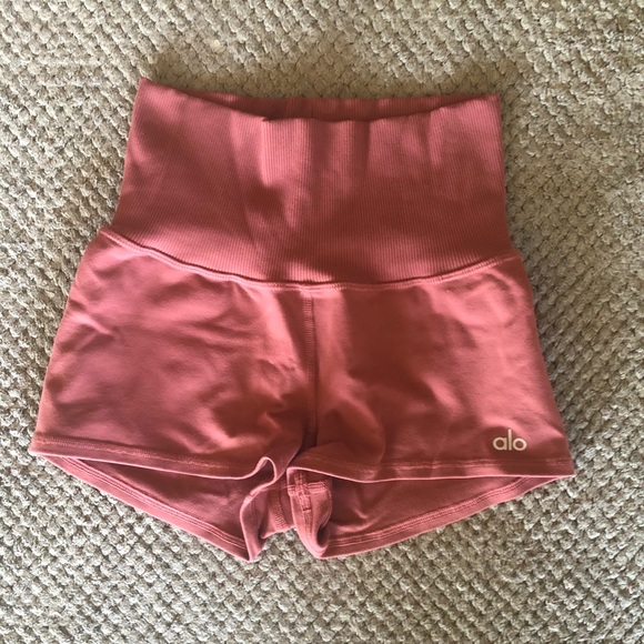ALO Yoga Pants - Alosoft Aura Short